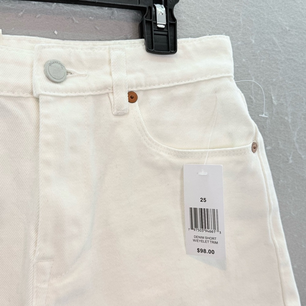 Blanknyc - NWT women’s white shorts denim Eyelet lace trim 100% cotton pants 25 - Picture 4 of 7
